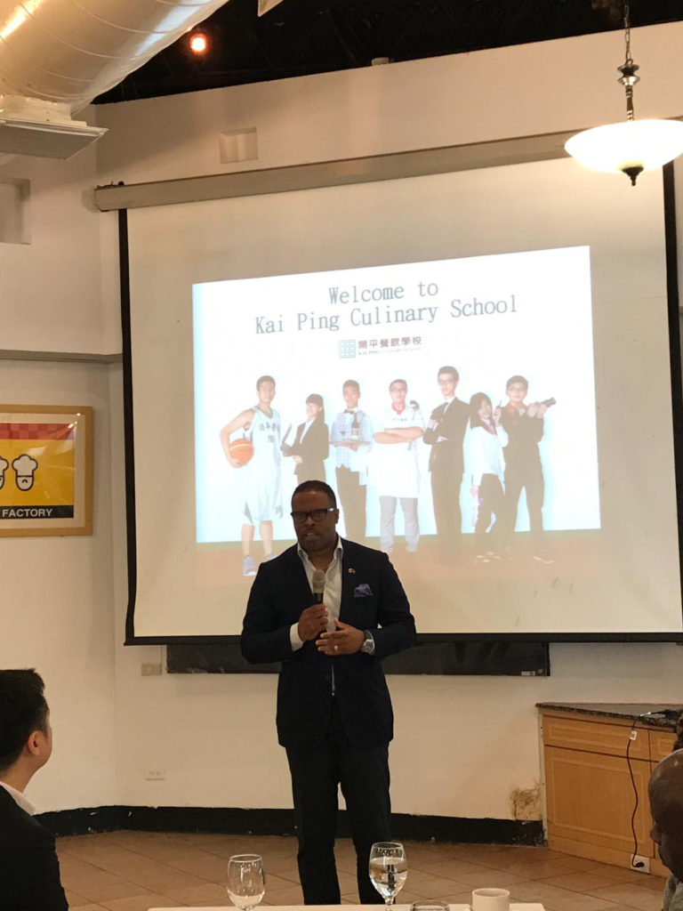 Minister Brantley Explores Cooperation in the Culinary Arts and Digitalization of Archives